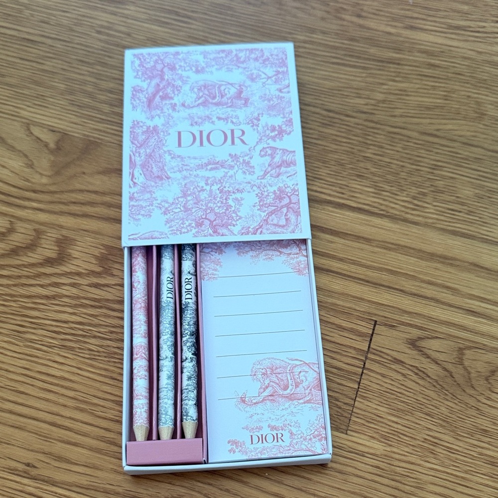 Dior Pink Stationery Set - Picture 1 of 5